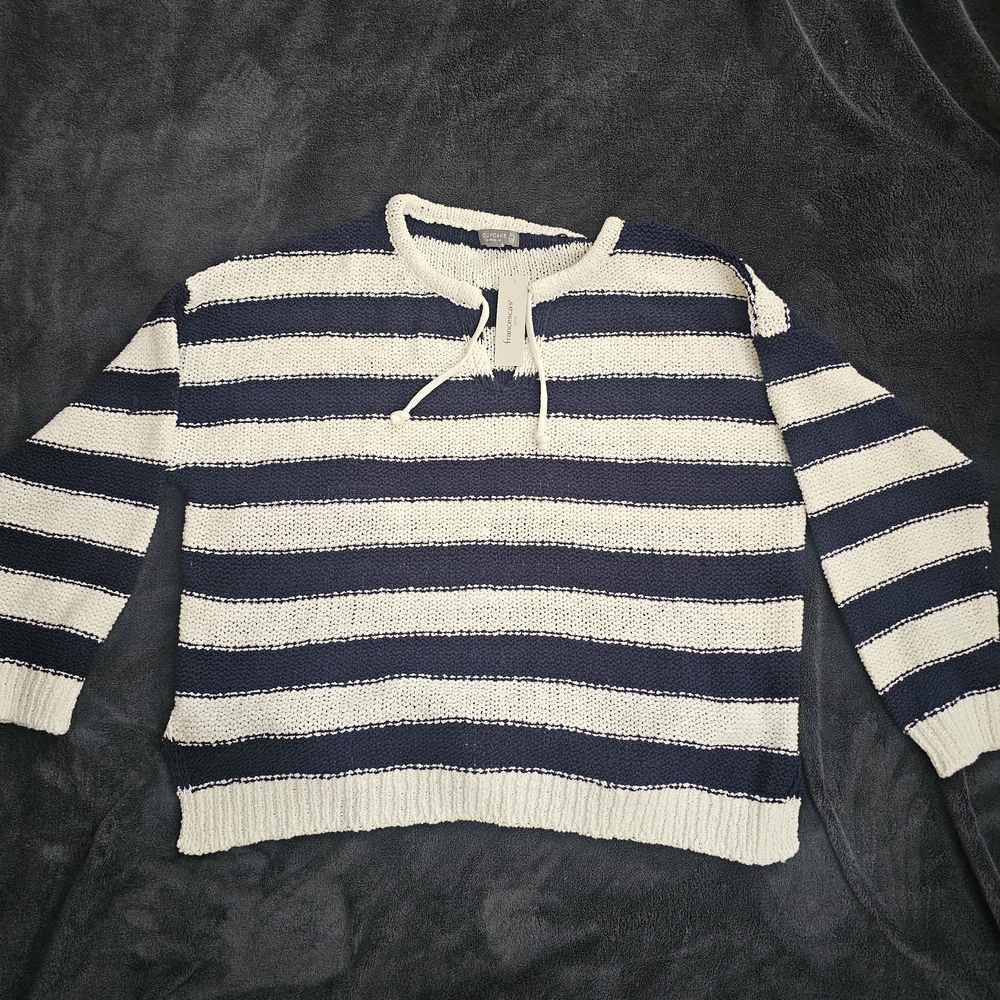 Francesca’s Navy Cream Striped Knit Sweater Coastal Preppy Side Slit Size L NWT